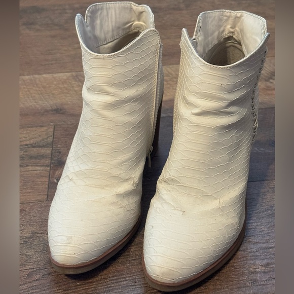 MIA White Snake Textured Ankle Boots - Picture 3 of 6